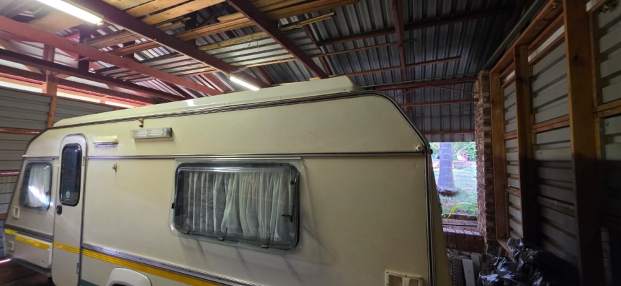 5 Bedroom Property for Sale in Wilkoppies North West